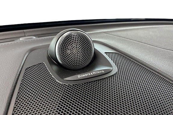 Volvo XC60 18 of 30