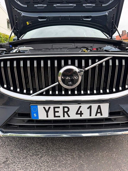 Volvo XC60 11 of 16