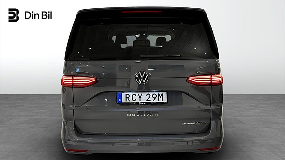 Volkswagen Multivan 5 of 12
