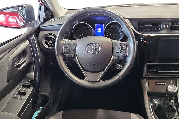 Toyota Auris 10 of 20