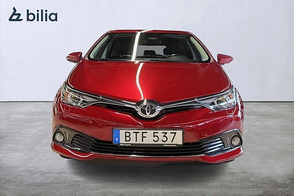 Toyota Auris 5 of 20