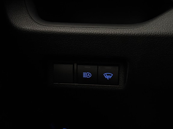 Toyota RAV4 23 of 29