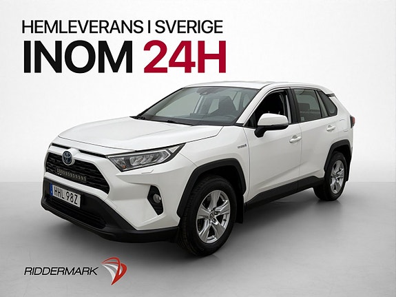 Toyota RAV4 3 of 29