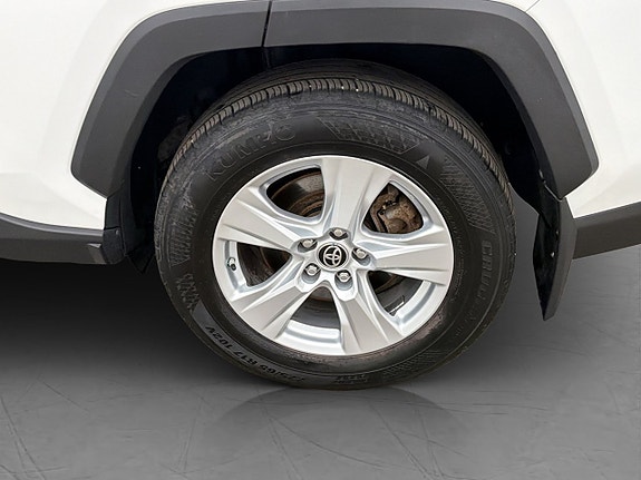 Toyota RAV4 27 of 29
