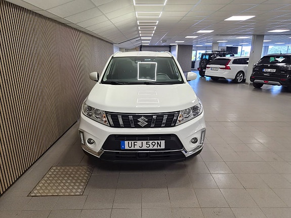 Suzuki Vitara 2 of 11