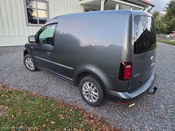 Volkswagen Caddy 2 of 5