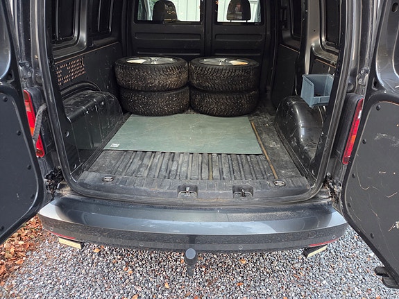 Volkswagen Caddy 4 of 5