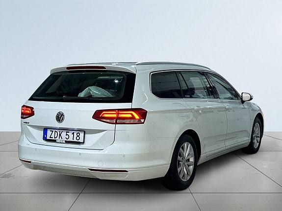 Volkswagen Passat 6 of 19