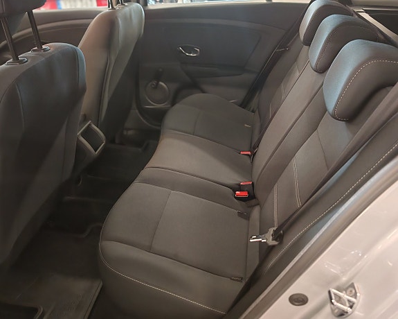 Renault Megane 11 of 14