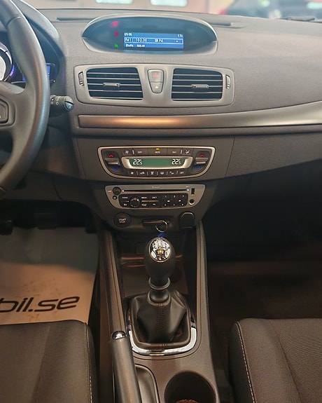 Renault Megane 9 of 14