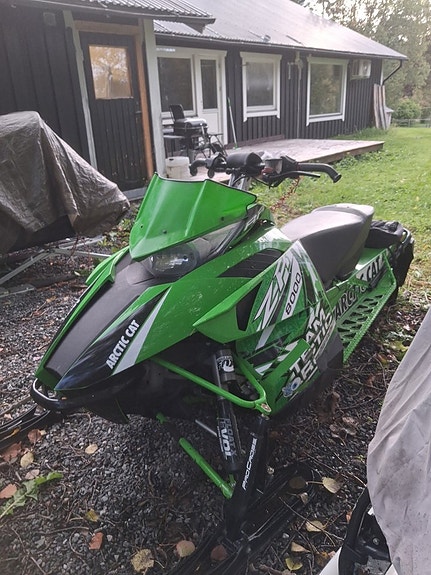 Arctic Cat 8000 rr 10 of 15