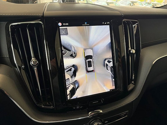 Volvo XC60 15 of 21
