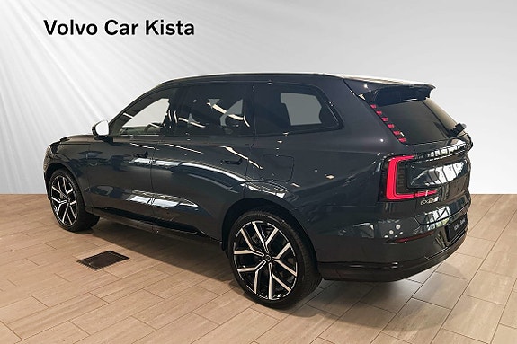 Volvo EX90 4 of 16