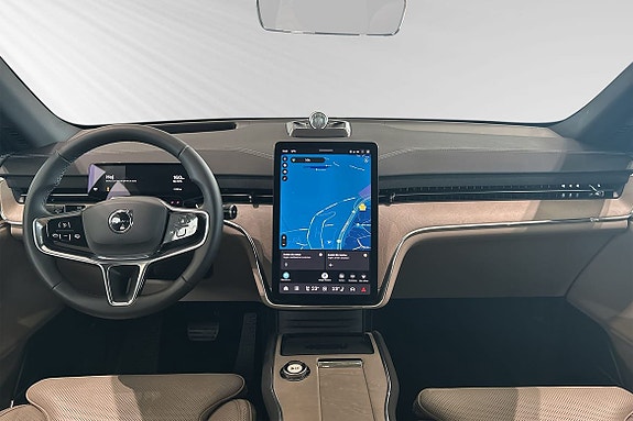 Volvo EX90 9 of 16