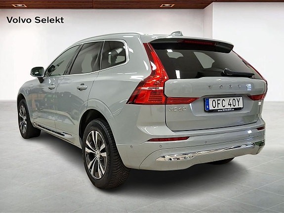 Volvo XC60 2 of 14