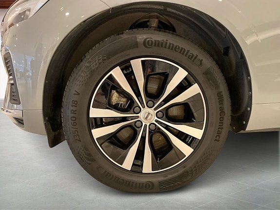 Volvo XC60 9 of 14