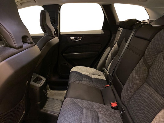 Volvo XC60 6 of 14