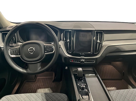Volvo XC60 5 of 14