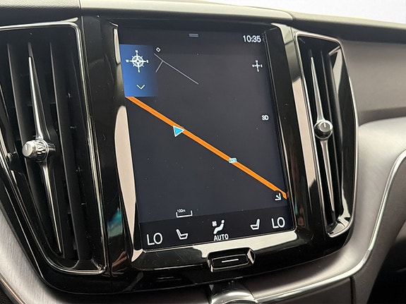 Volvo XC60 24 of 30