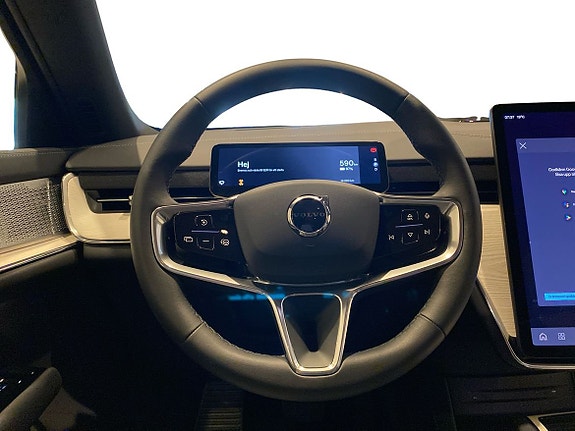 Volvo EX90 10 of 15