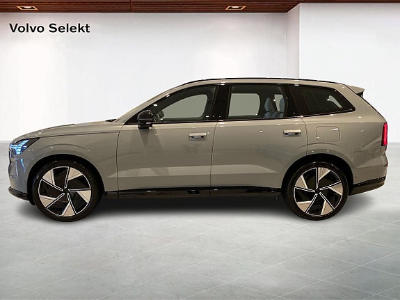Volvo EX90 3 of 15