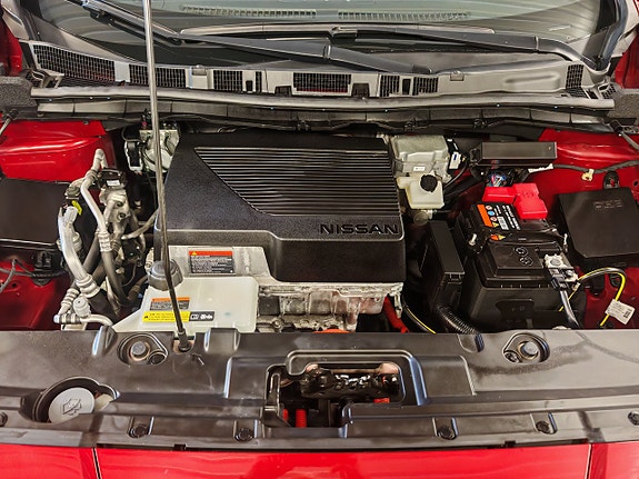 Nissan Leaf 17 of 17
