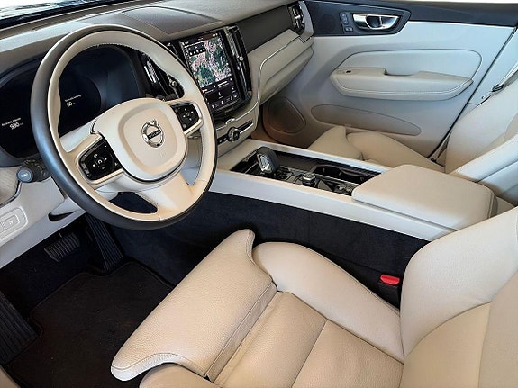 Volvo XC60 9 of 19