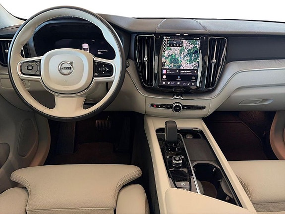 Volvo XC60 13 of 19