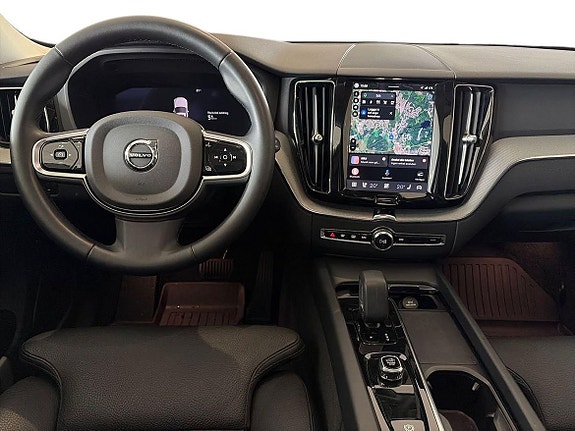 Volvo XC60 13 of 20