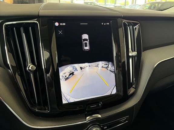 Volvo XC60 15 of 20