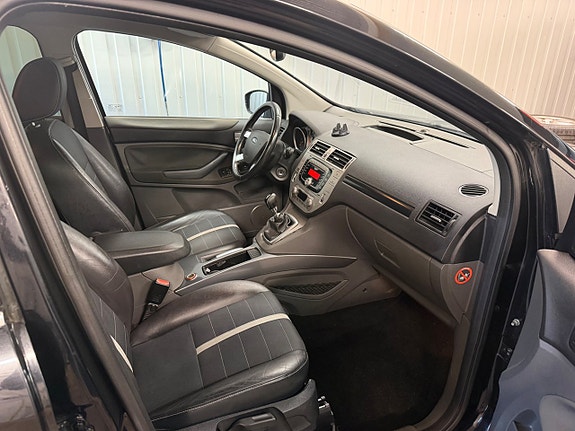 Ford Kuga 6 of 7