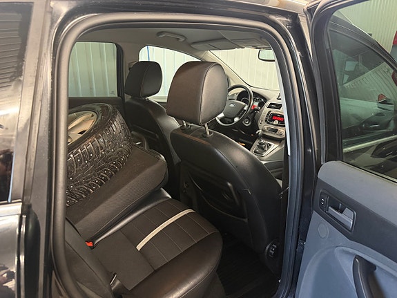 Ford Kuga 7 of 7