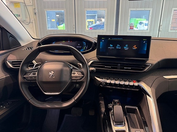 Peugeot 3008 8 of 28