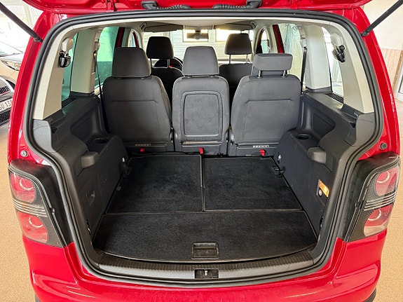 Volkswagen CrossTouran 5 of 8