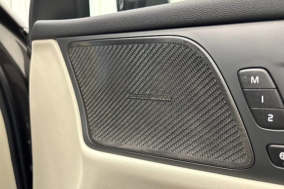 Volvo V60 Cross Country 22 of 28