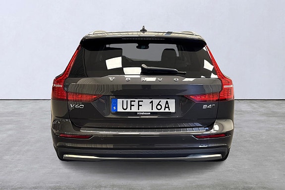 Volvo V60 Cross Country 5 of 28