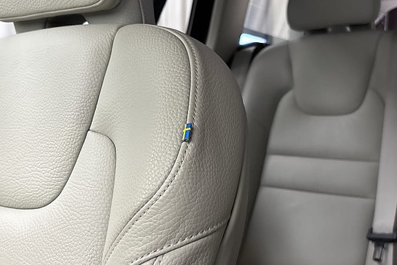 Volvo V60 Cross Country 15 of 28