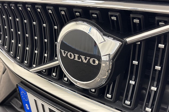 Volvo V60 Cross Country 24 of 28