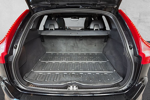 Volvo XC60 17 of 17