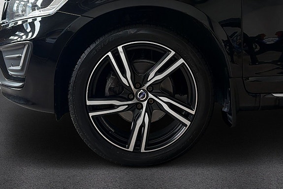 Volvo XC60 9 of 17
