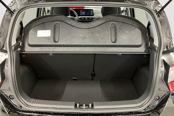Hyundai i10 8 of 12