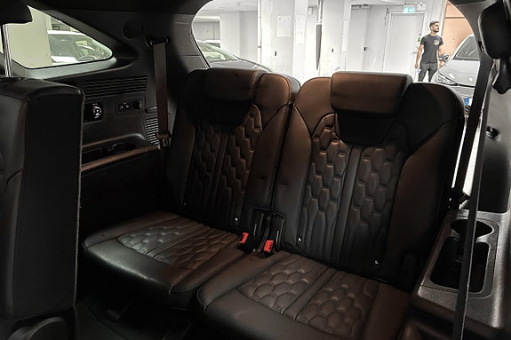 Kia Sorento 17 of 30