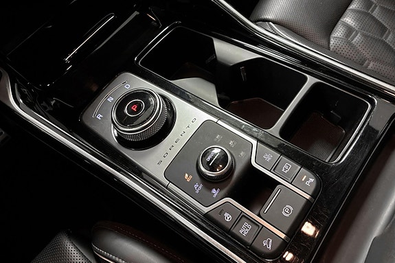 Kia Sorento 25 of 30