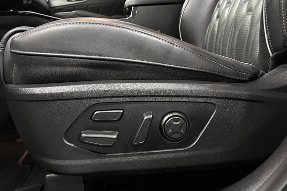 Kia Sorento 23 of 30