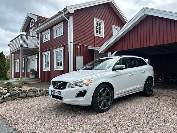 Volvo XC60 3 of 8