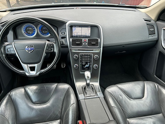 Volvo XC60 7 of 8