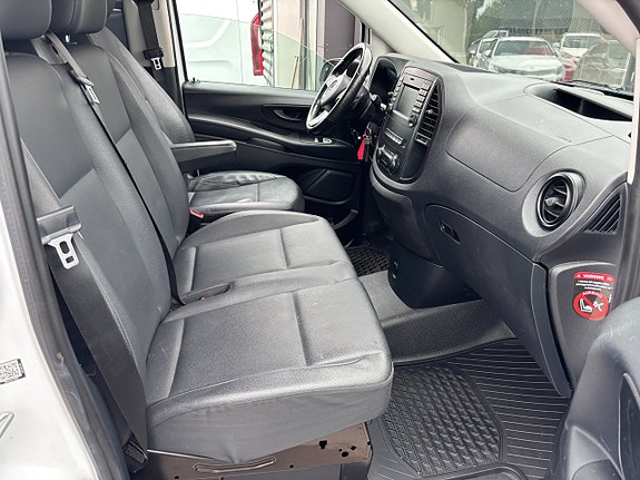 Mercedes-Benz Vito 119 11 of 16