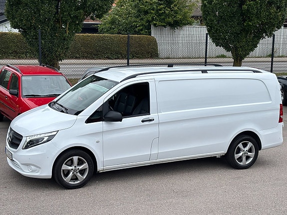 Mercedes-Benz Vito 119 2 of 16