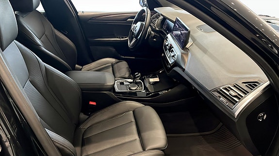BMW X3 3 of 9