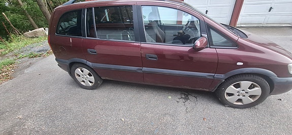 Opel Zafira 4 of 7